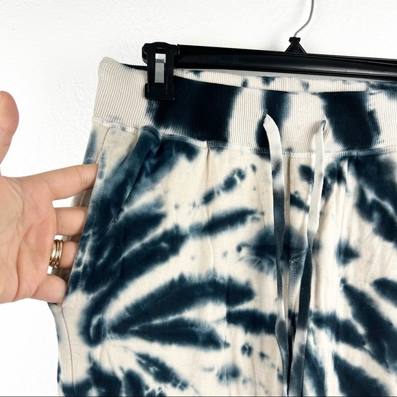 YOUNG FABULOUS AND BROKE Blue Safari Wash Tie Dye Jogger Sweatpants, Size Small - Picture 3 of 9